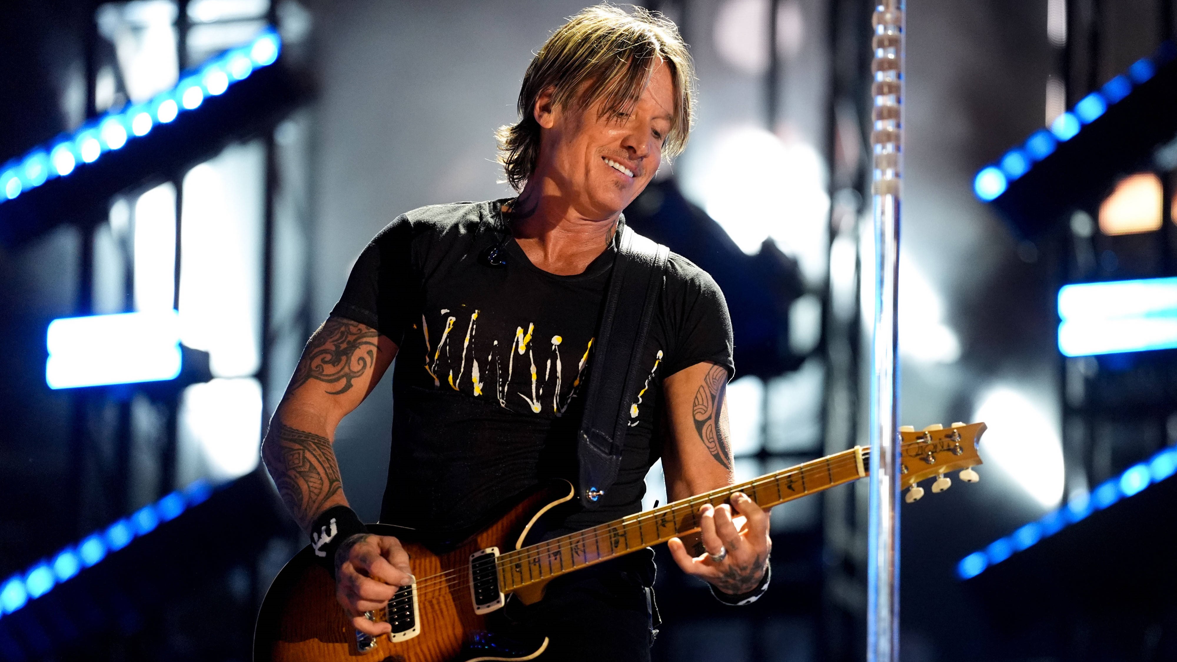 “I Was Born for This” Keith Urban’s Unvarnished Confession The Raw(02)